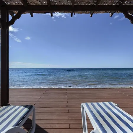 Three Bedroom Ariel With Sea View Apartment *