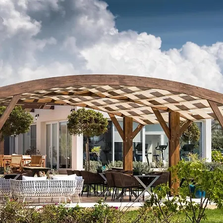 Three Bedroom Ariel With Sea View Lejlighed Vokolidha