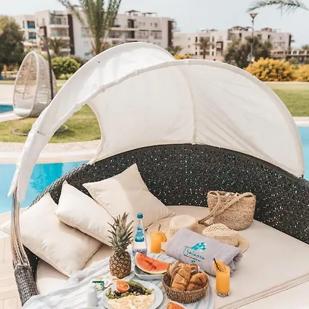 Three Bedroom Ariel With Sea View Apartman Vokolidha